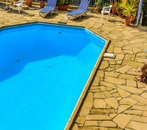 Für eine perfekte Abkühlung: Pool selber bauen | Bauzentrum A Für eine perfekte Abkühlung: Pool selber bauen | Bauzentrum A